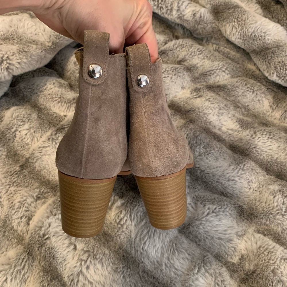 Tan booties - Picture 3 of 4